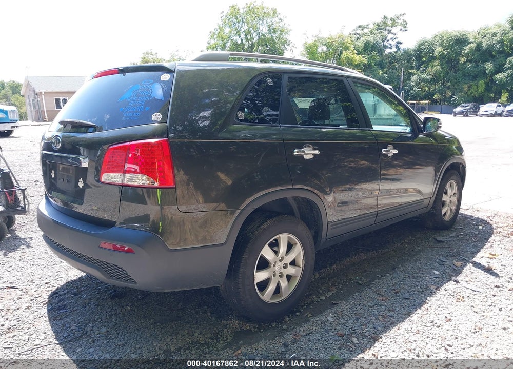 2011 KIA SORENTO LX VIN: 5XYKT4A18BG105753