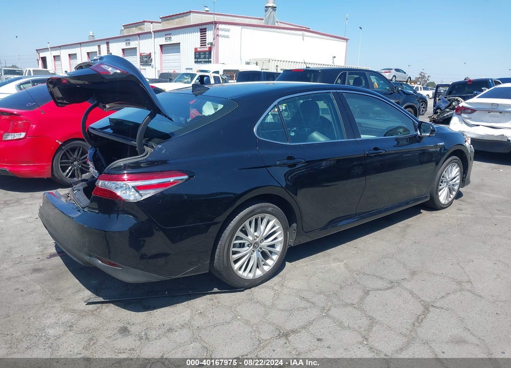 2020 TOYOTA CAMRY XLE HYBRID VIN: 4T1F31AK3LU532374