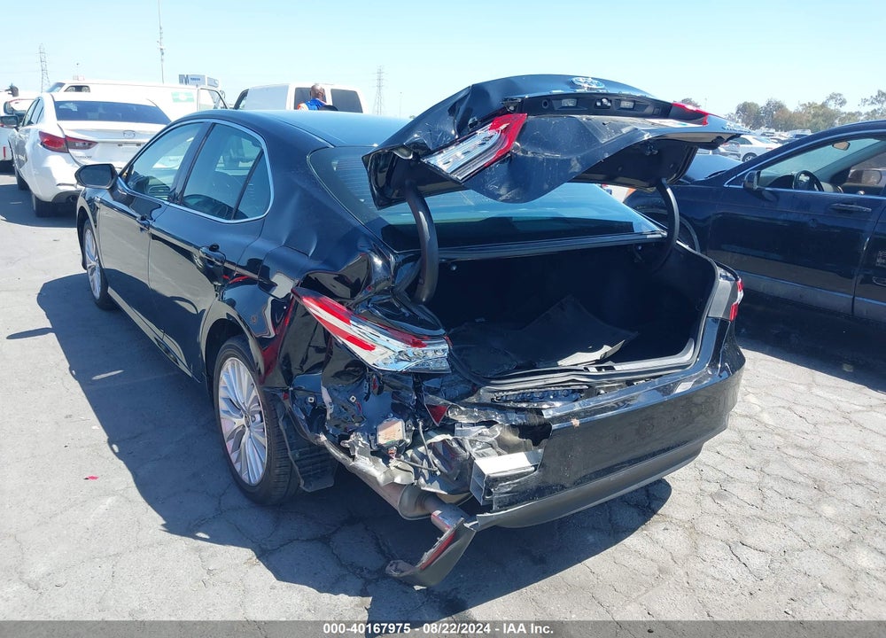 2020 TOYOTA CAMRY XLE HYBRID VIN: 4T1F31AK3LU532374