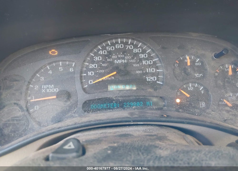 2005 CHEVROLET TAHOE LT VIN: 1GNEC13T75R170634