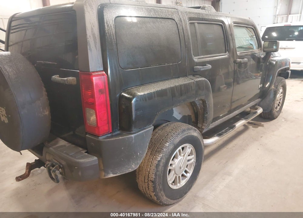 2006 HUMMER H3 SUV VIN: 5GTDN136968322521
