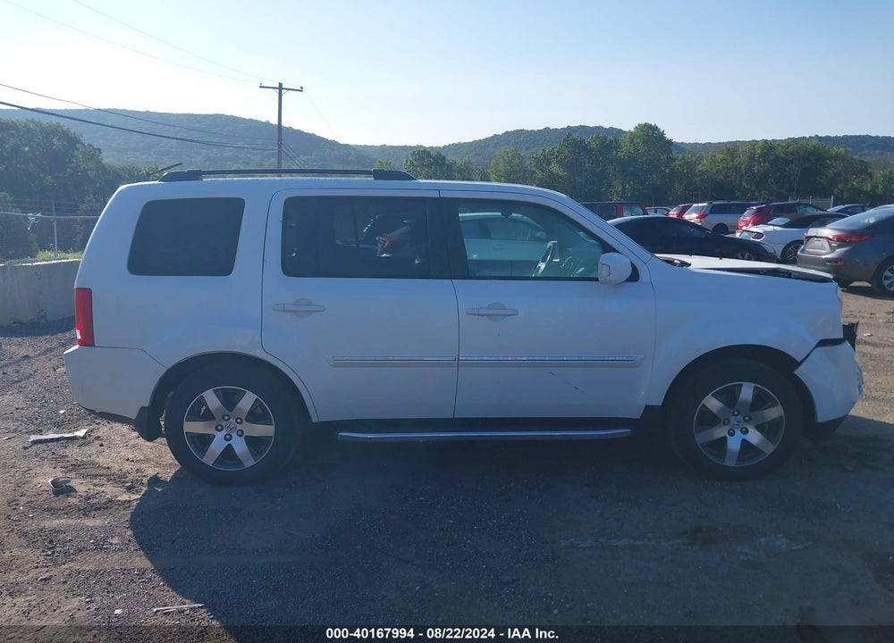 2012 HONDA PILOT TOURING VIN: 5FNYF4H9XCB077900
