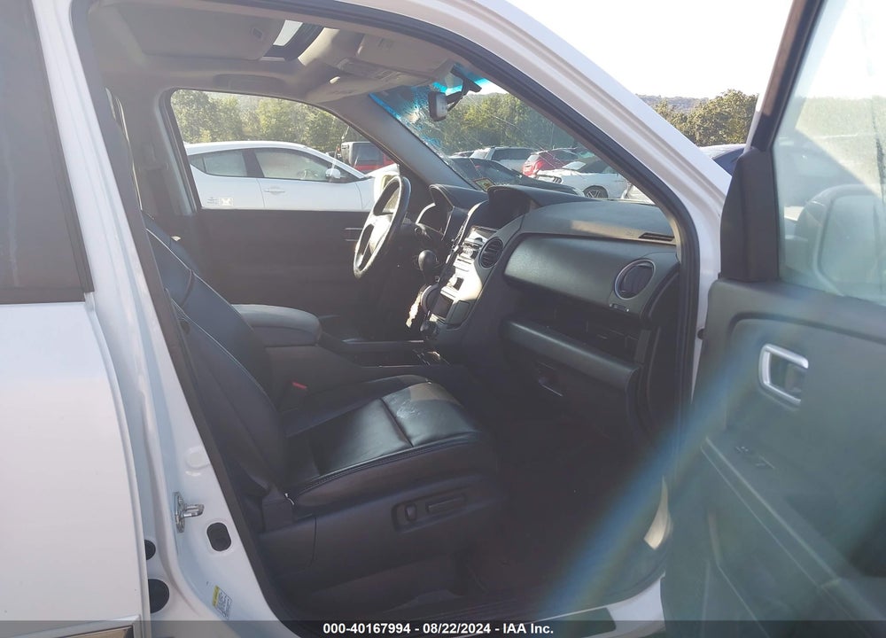 2012 HONDA PILOT TOURING VIN: 5FNYF4H9XCB077900