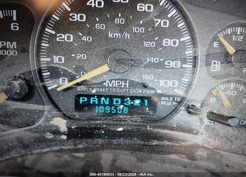 2002 GMC SIERRA 1500 VIN: 1GTEK19T52E246065