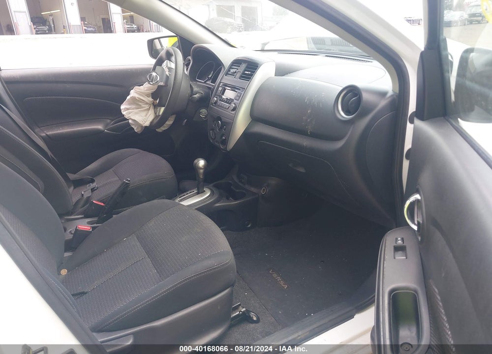 2017 NISSAN VERSA 1.6 SV VIN: 3N1CN7AP0HK417211