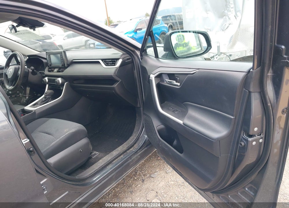 2021 TOYOTA RAV4 XLE VIN: 2T3P1RFV7MW159232