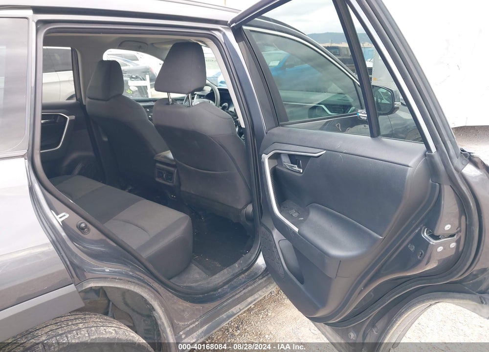 2021 TOYOTA RAV4 XLE VIN: 2T3P1RFV7MW159232