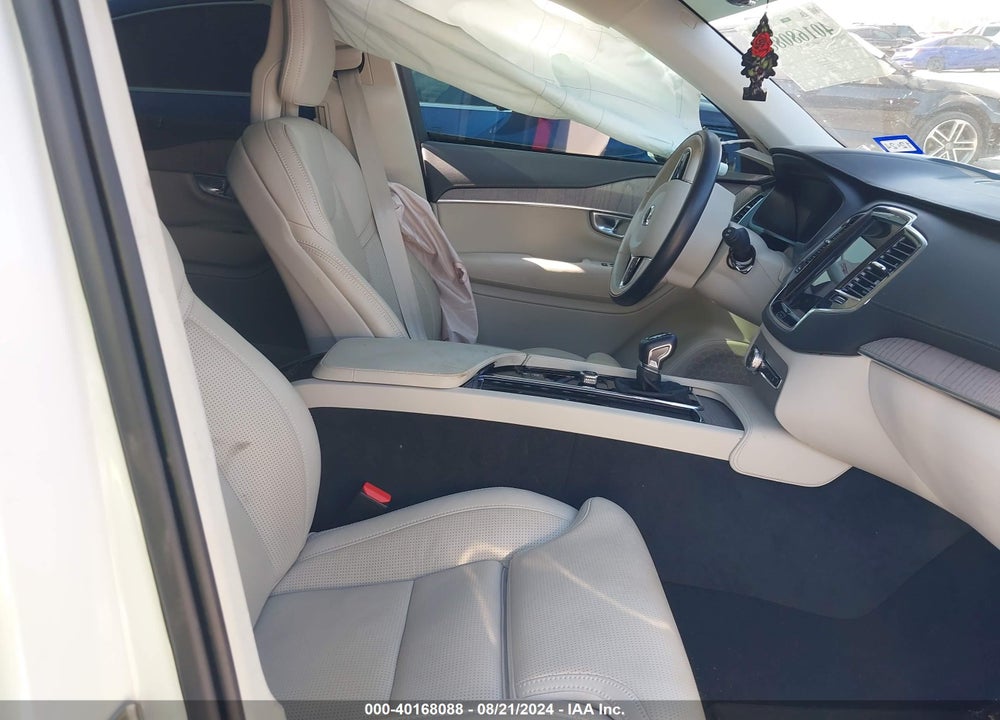 2022 VOLVO XC90 T6 INSCRIPTION 6 PASSENGER VIN: YV4A221L7N1813014