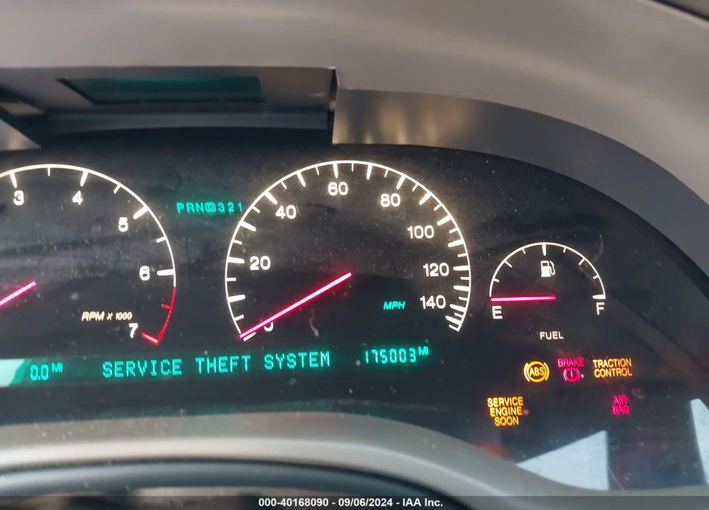 2002 CADILLAC SEVILLE STS VIN: 1G6KY54982U228723