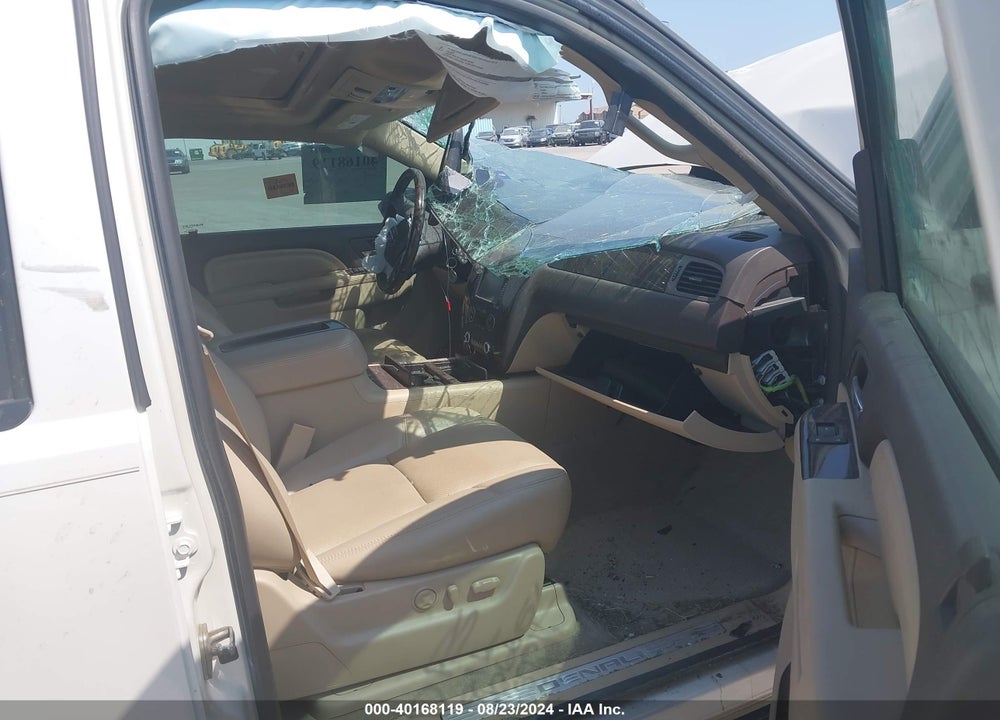2014 GMC YUKON XL 1500 DENALI VIN: 1GKS1MEF5ER105991