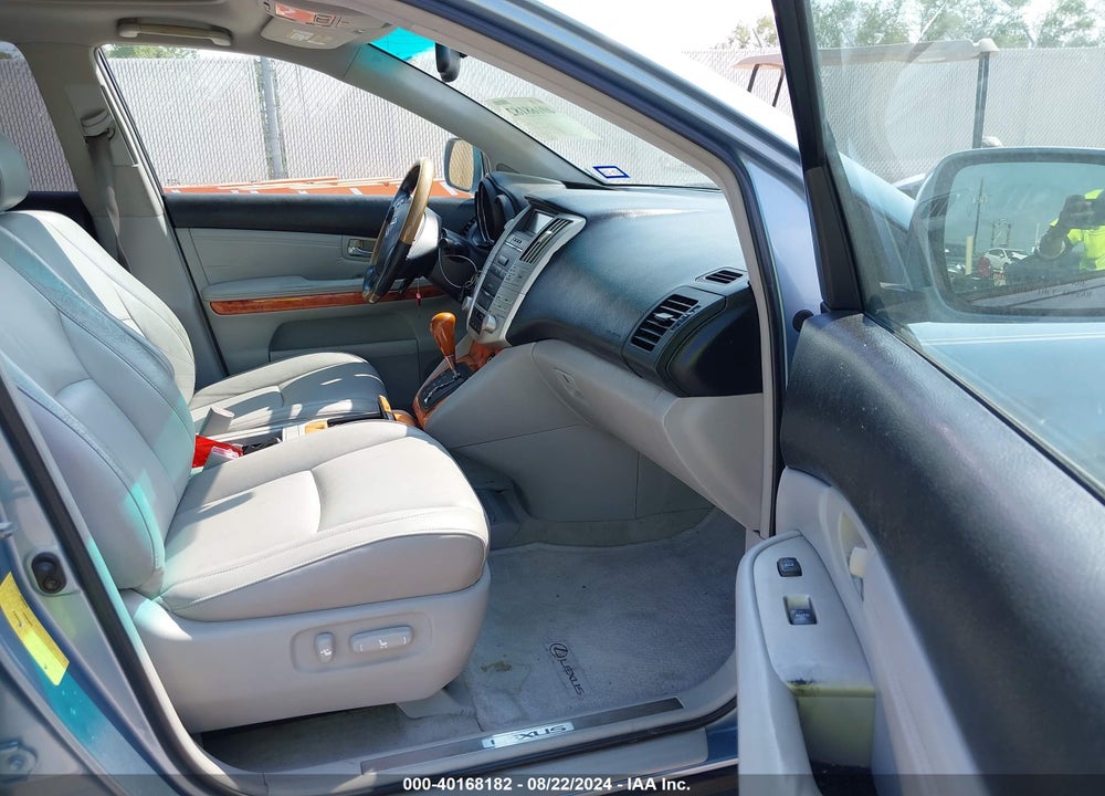 2005 LEXUS RX 330 VIN: 2T2GA31U15C033323
