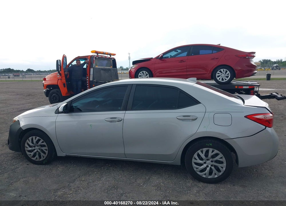 2017 TOYOTA COROLLA LE VIN: 5YFBURHE2HP631884