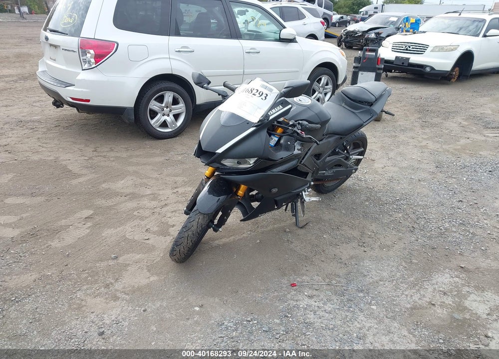 2019 YAMAHA YZFR3 VIN: MH3RH17Y8KK002265