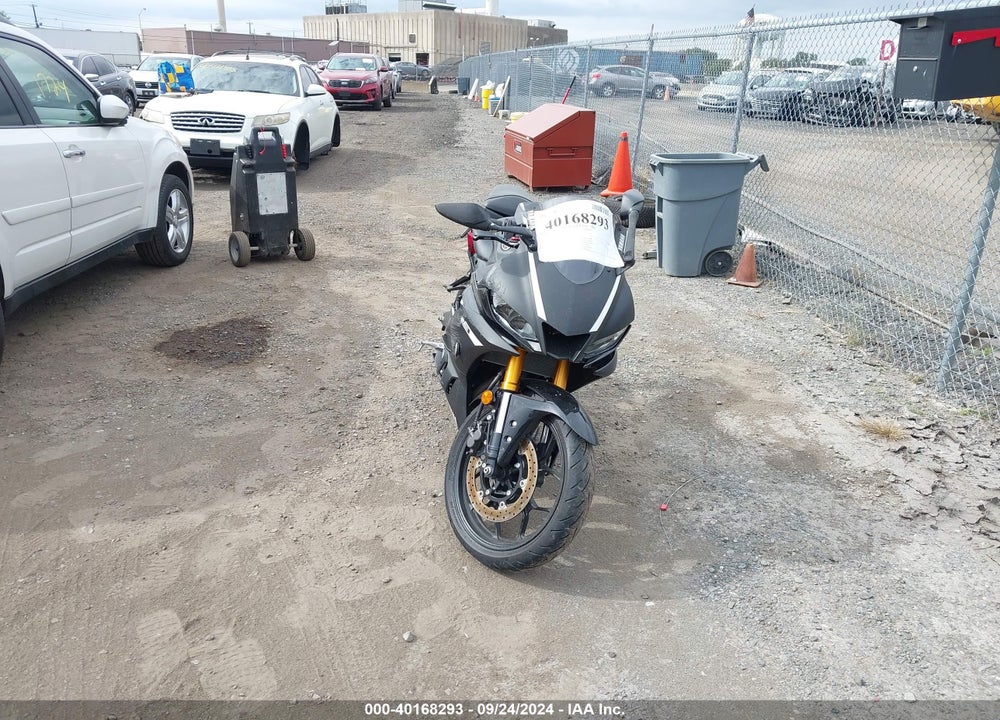 2019 YAMAHA YZFR3 VIN: MH3RH17Y8KK002265