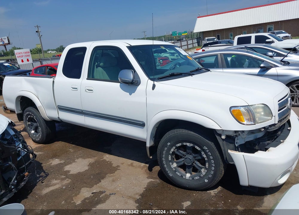 2004 TOYOTA TUNDRA SR5 V8 VIN: 5TBBT44154S447218