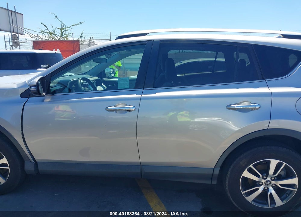 2016 TOYOTA RAV4 XLE VIN: 2T3WFREV4GW285468