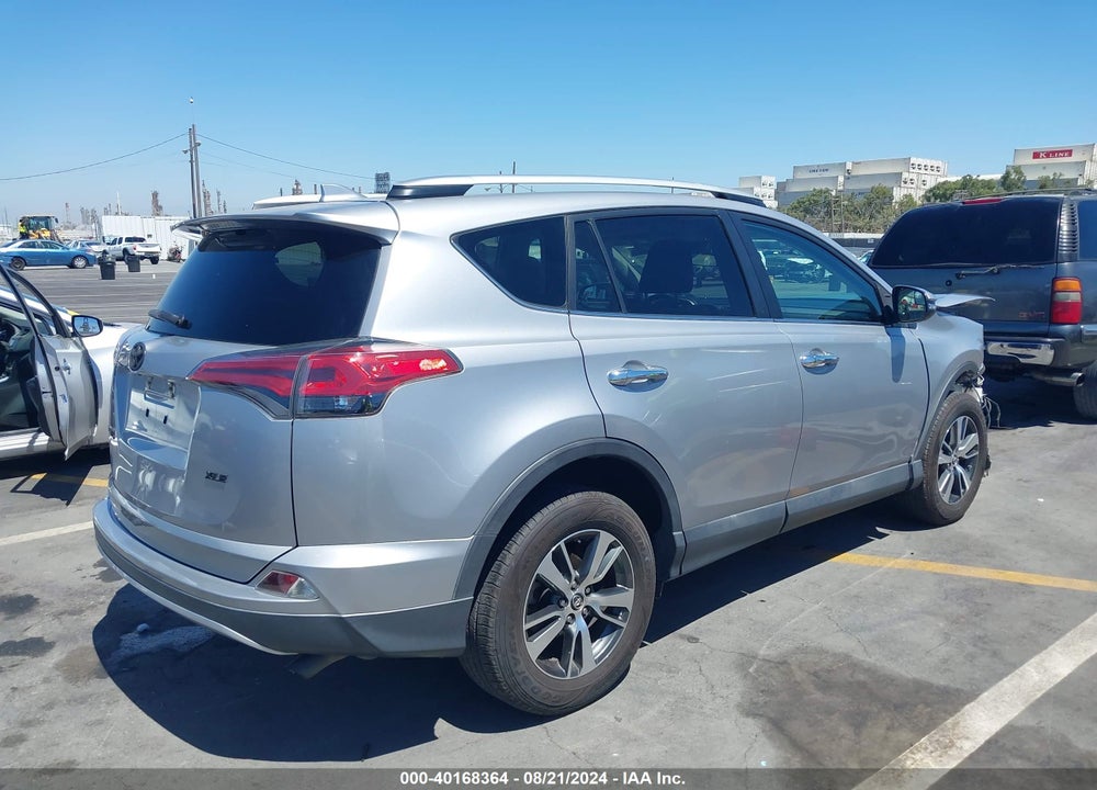 2016 TOYOTA RAV4 XLE VIN: 2T3WFREV4GW285468