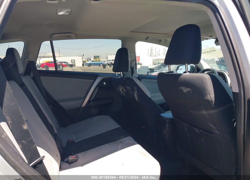 2016 TOYOTA RAV4 XLE VIN: 2T3WFREV4GW285468