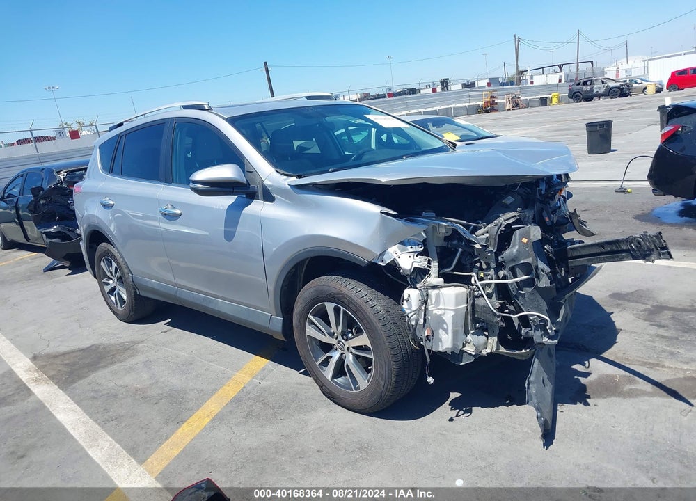 2016 TOYOTA RAV4 XLE VIN: 2T3WFREV4GW285468