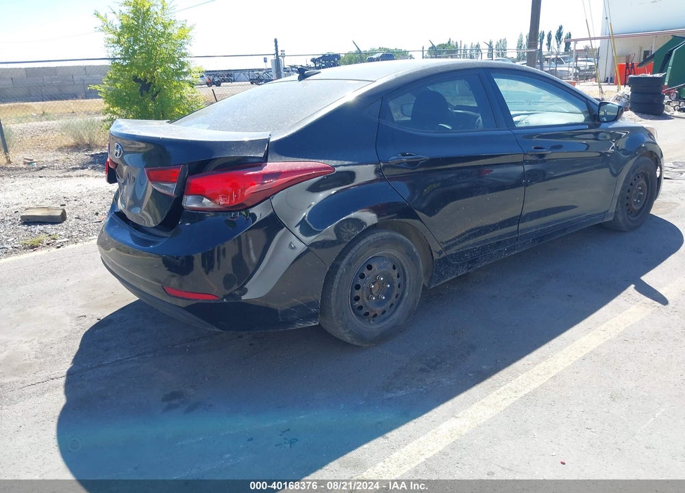 2016 HYUNDAI ELANTRA SE VIN: 5NPDH4AE7GH687700