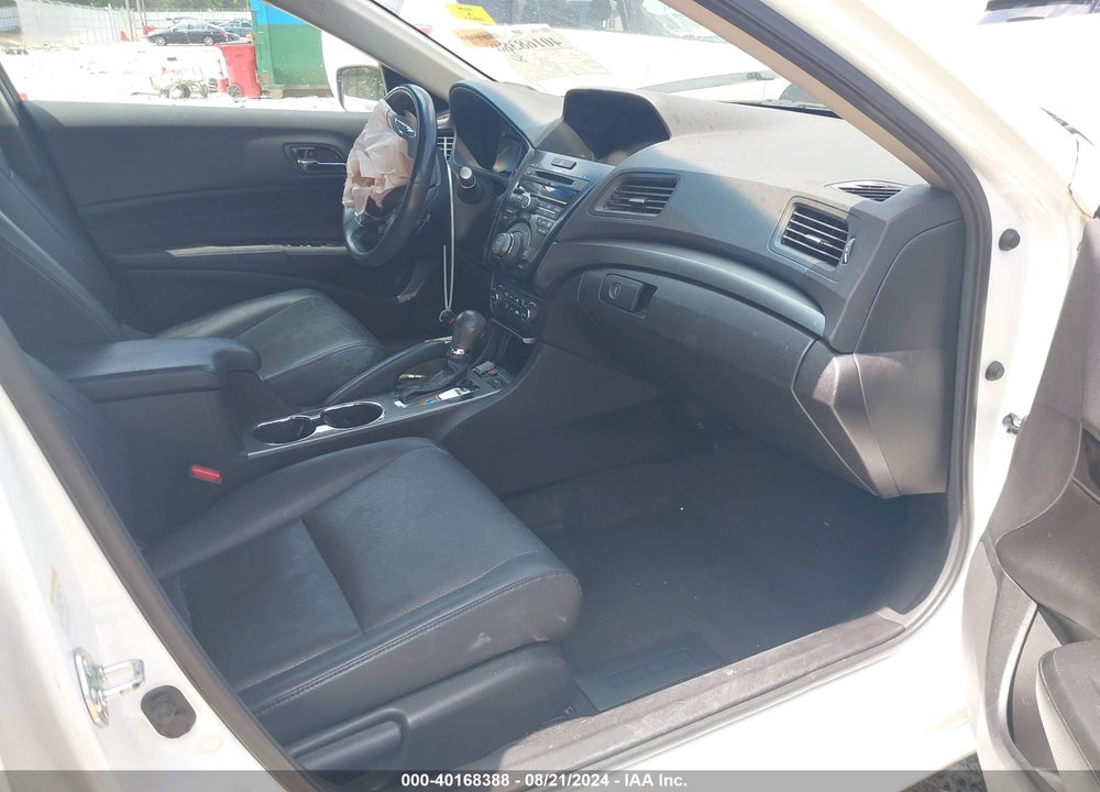 2013 ACURA ILX 2.0L VIN: 19VDE1F75DE016262