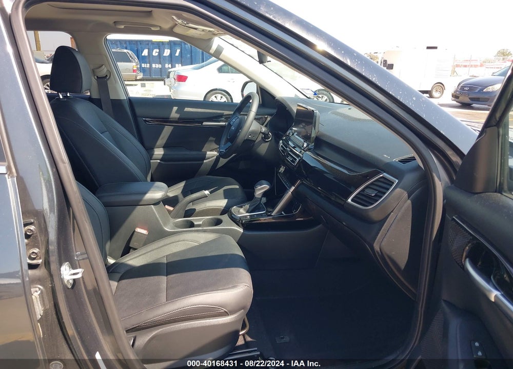 2023 KIA SELTOS EX VIN: KNDERCAA1P7447300