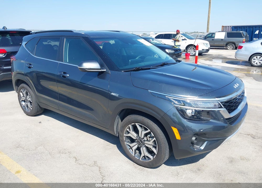 2023 KIA SELTOS EX VIN: KNDERCAA1P7447300