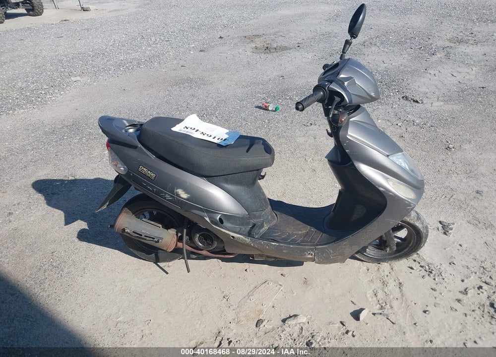 2021 CHICAGO SCOOTER CO GO VIN: L4HCATA15M6000832