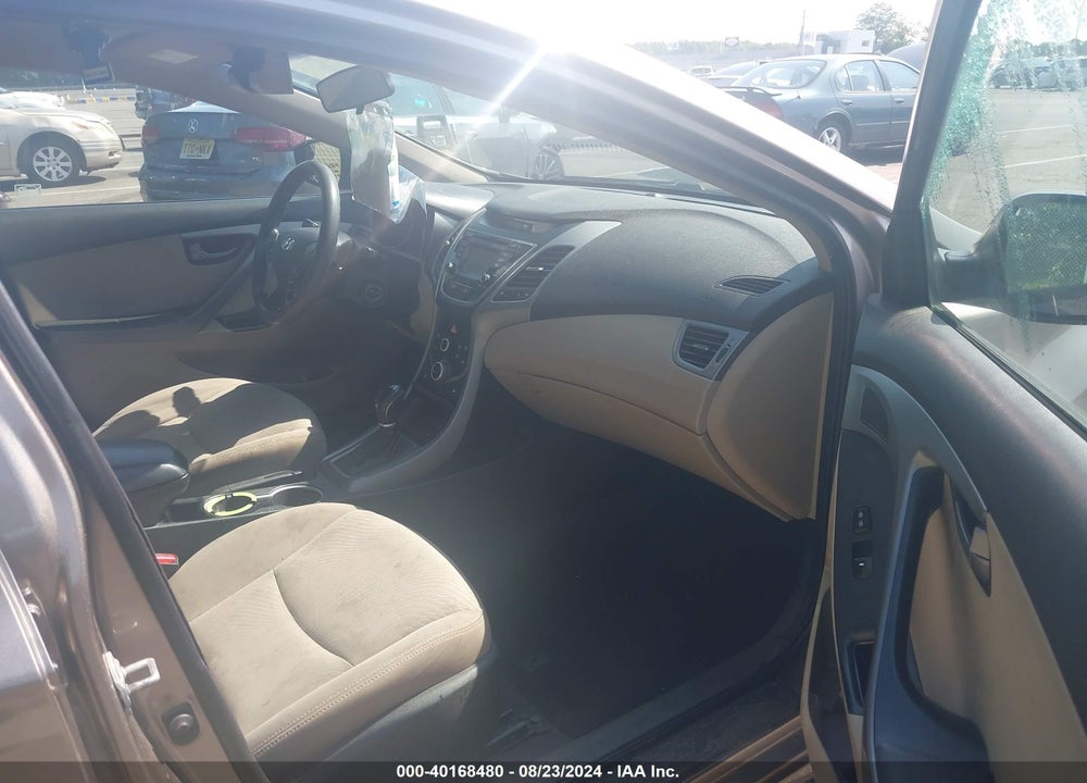 2014 HYUNDAI ELANTRA SE VIN: 5NPDH4AE2EH539788