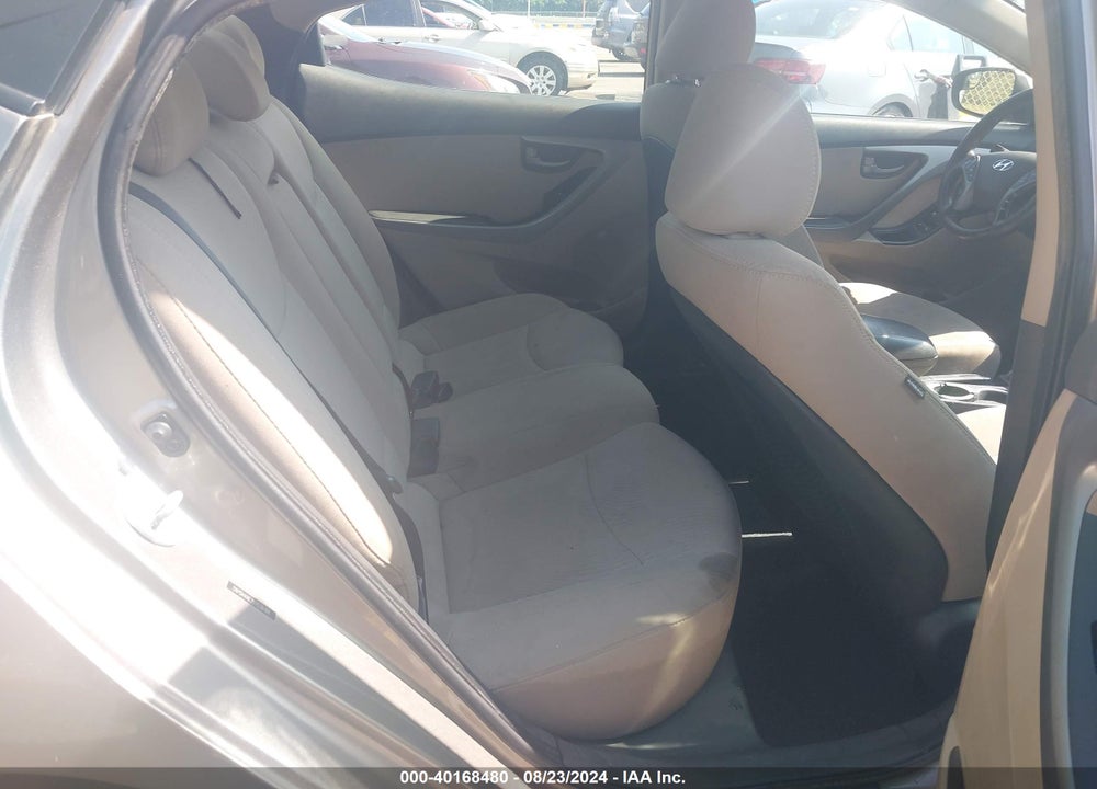 2014 HYUNDAI ELANTRA SE VIN: 5NPDH4AE2EH539788