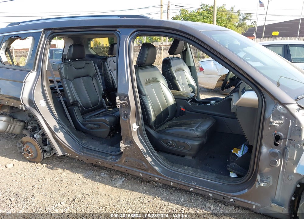 2023 JEEP GRAND CHEROKEE L LIMITED 4X4 VIN: 1C4RJKBG0P8810797