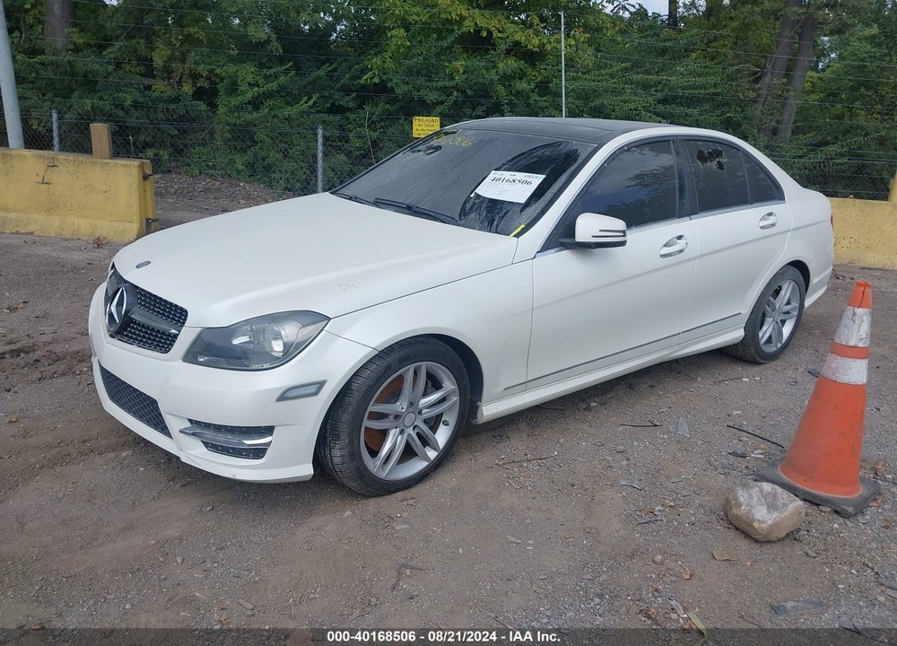2014 MERCEDES-BENZ C 300 LUXURY 4MATIC/SPORT 4MATIC VIN: WDDGF8ABXEG245517