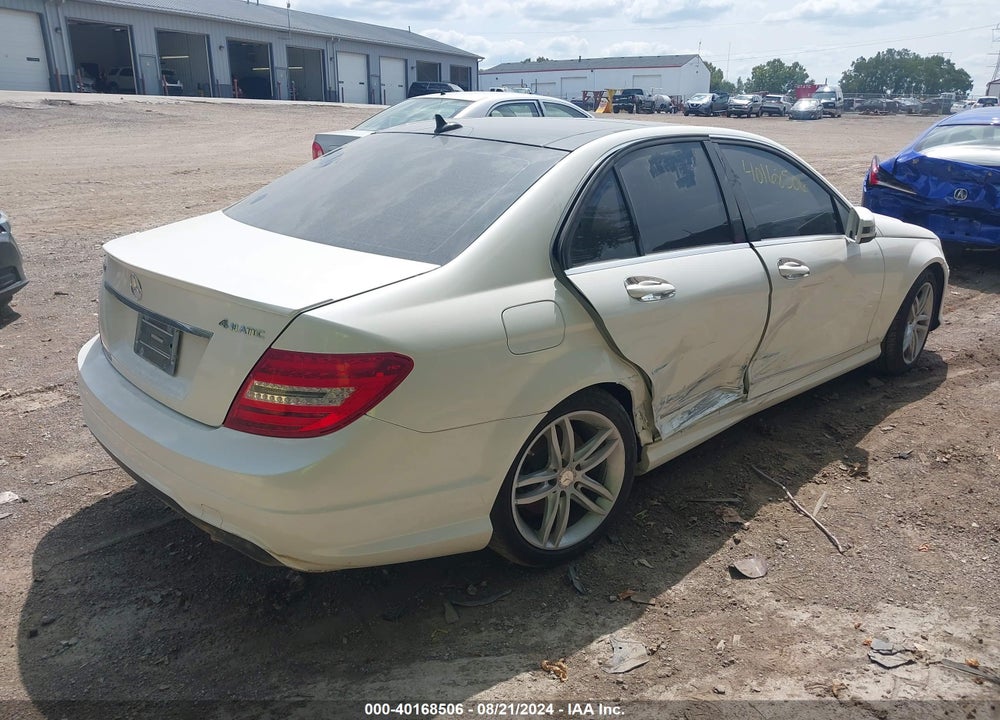 2014 MERCEDES-BENZ C 300 LUXURY 4MATIC/SPORT 4MATIC VIN: WDDGF8ABXEG245517
