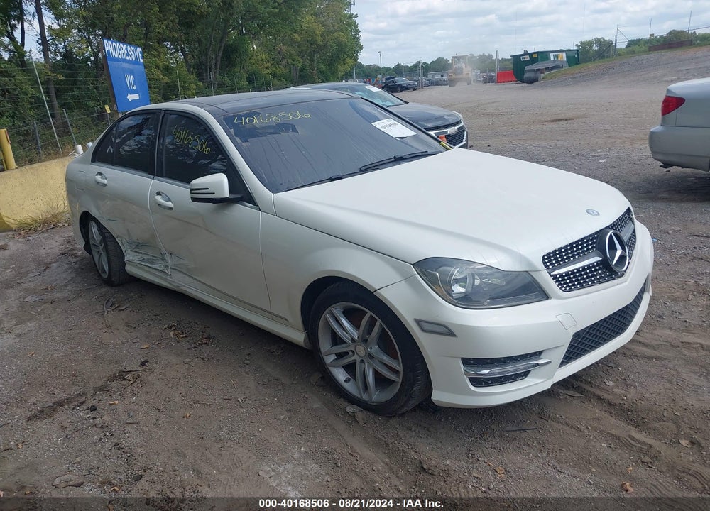 2014 MERCEDES-BENZ C 300 LUXURY 4MATIC/SPORT 4MATIC VIN: WDDGF8ABXEG245517