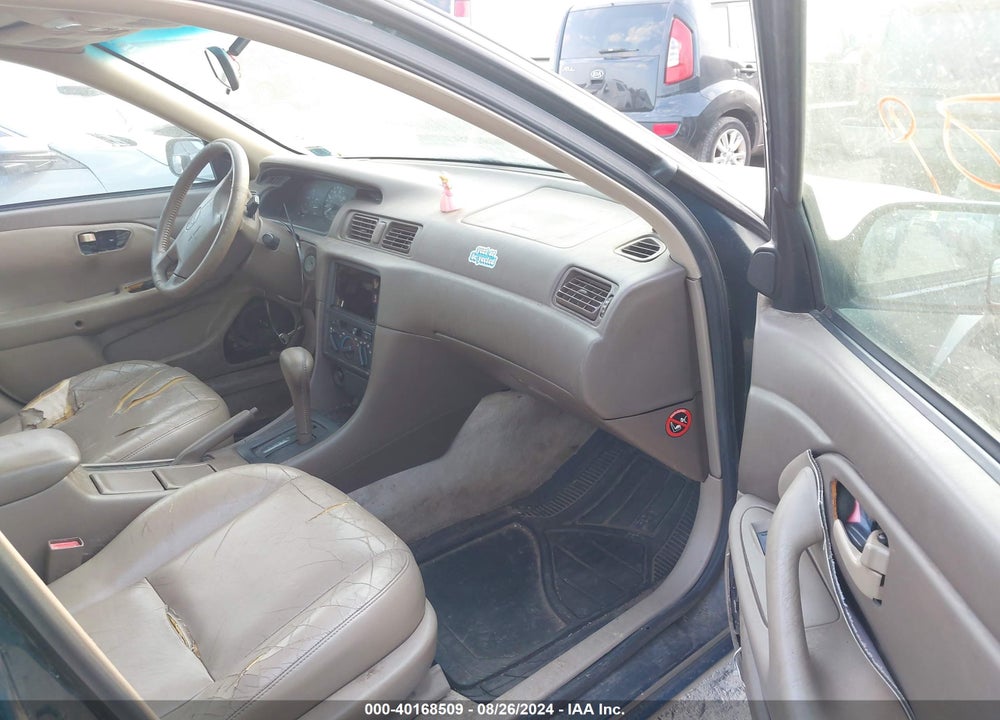 1997 TOYOTA CAMRY XLE V6 VIN: 4T1BF22K9VU001581