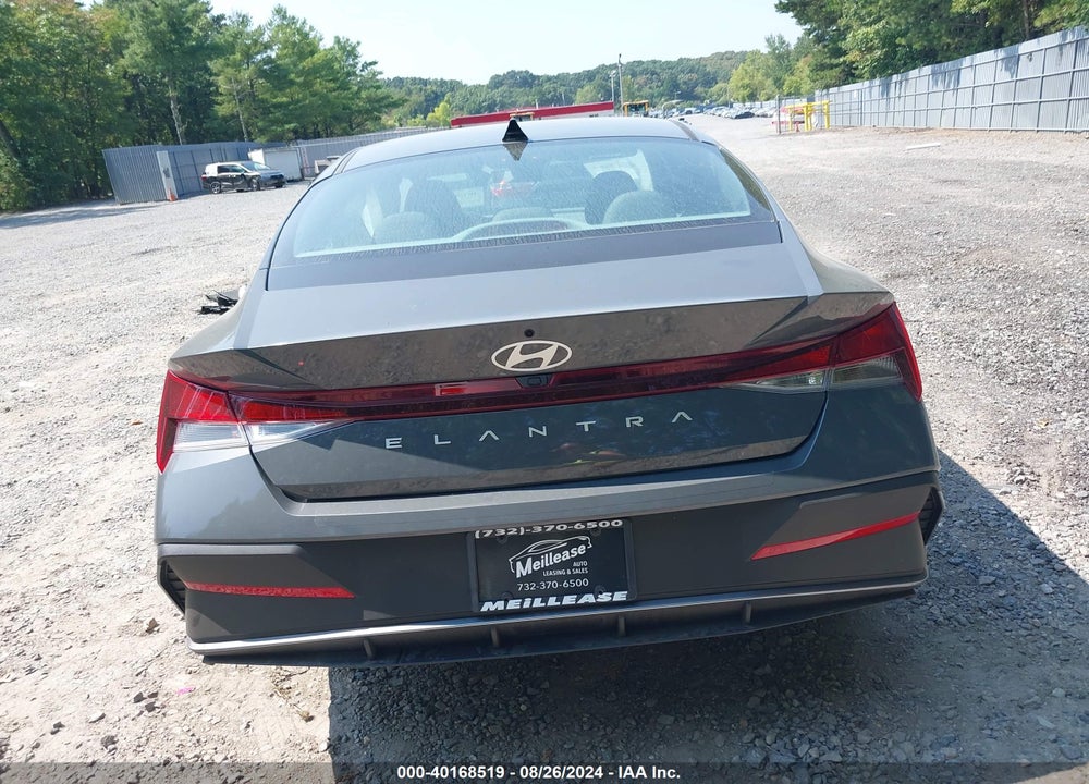 2024 HYUNDAI ELANTRA SEL VIN: KMHLM4DG4RU811740