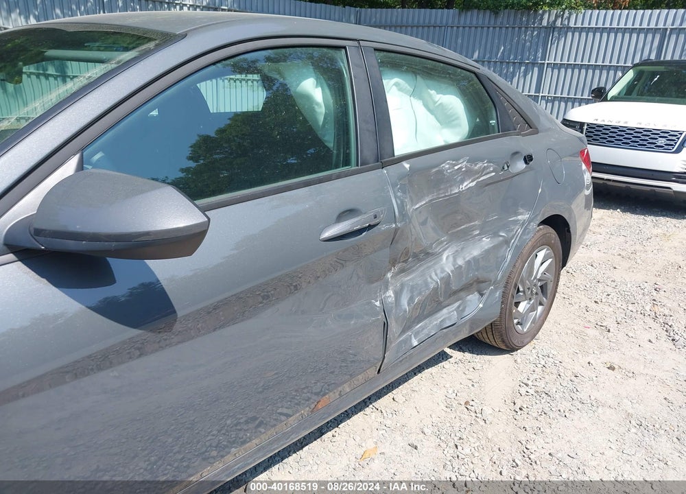 2024 HYUNDAI ELANTRA SEL VIN: KMHLM4DG4RU811740