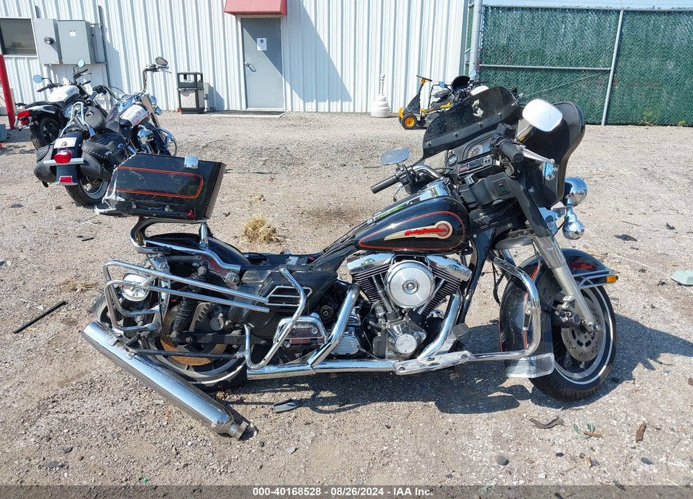 1995 HARLEY-DAVIDSON FLHT CLASSIC VIN: 1HD1DJL11SY608213