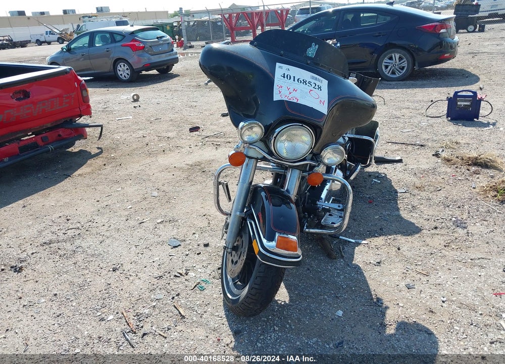 1995 HARLEY-DAVIDSON FLHT CLASSIC VIN: 1HD1DJL11SY608213