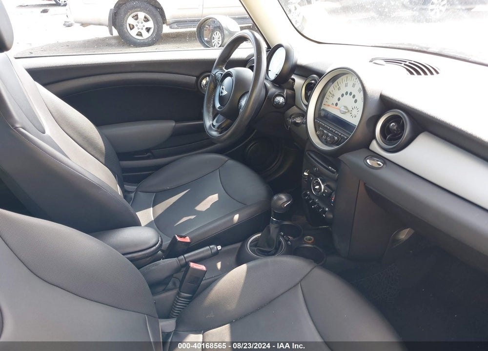 2012 MINI COOPER VIN: WMWSU3C53CT263198