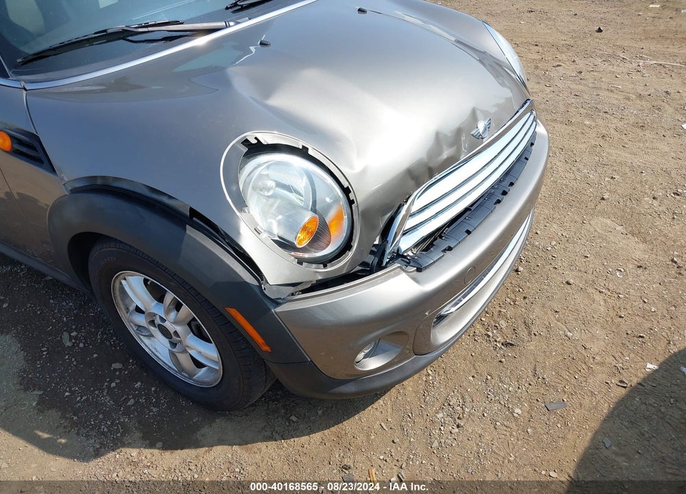 2012 MINI COOPER VIN: WMWSU3C53CT263198