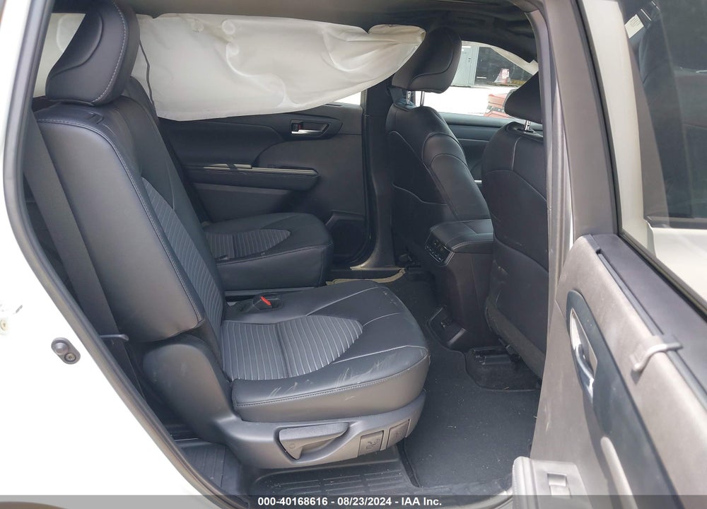 2024 TOYOTA HIGHLANDER VIN: 5TDKDRAH7RS542602