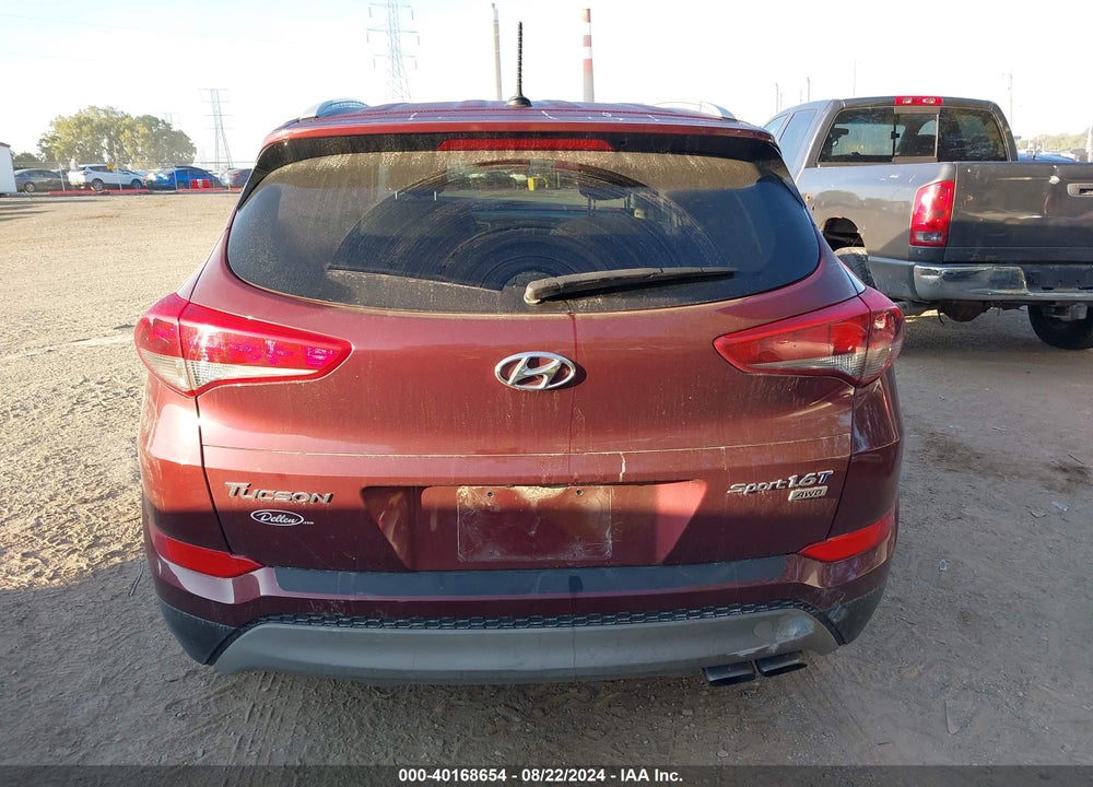 2017 HYUNDAI TUCSON SPORT VIN: KM8J3CA2XHU271810