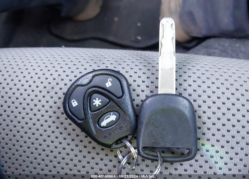 2007 HONDA FIT VIN: JHMGD38467S055853
