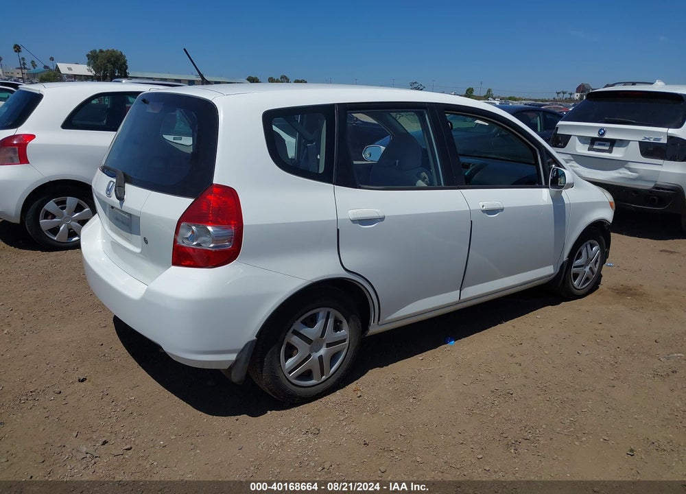 2007 HONDA FIT VIN: JHMGD38467S055853
