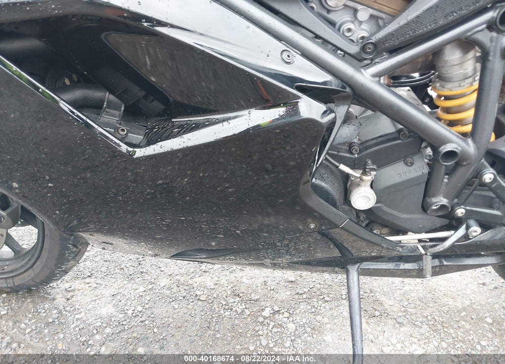 2011 DUCATI 848 VIN: ZDM1XBMV6BB014689