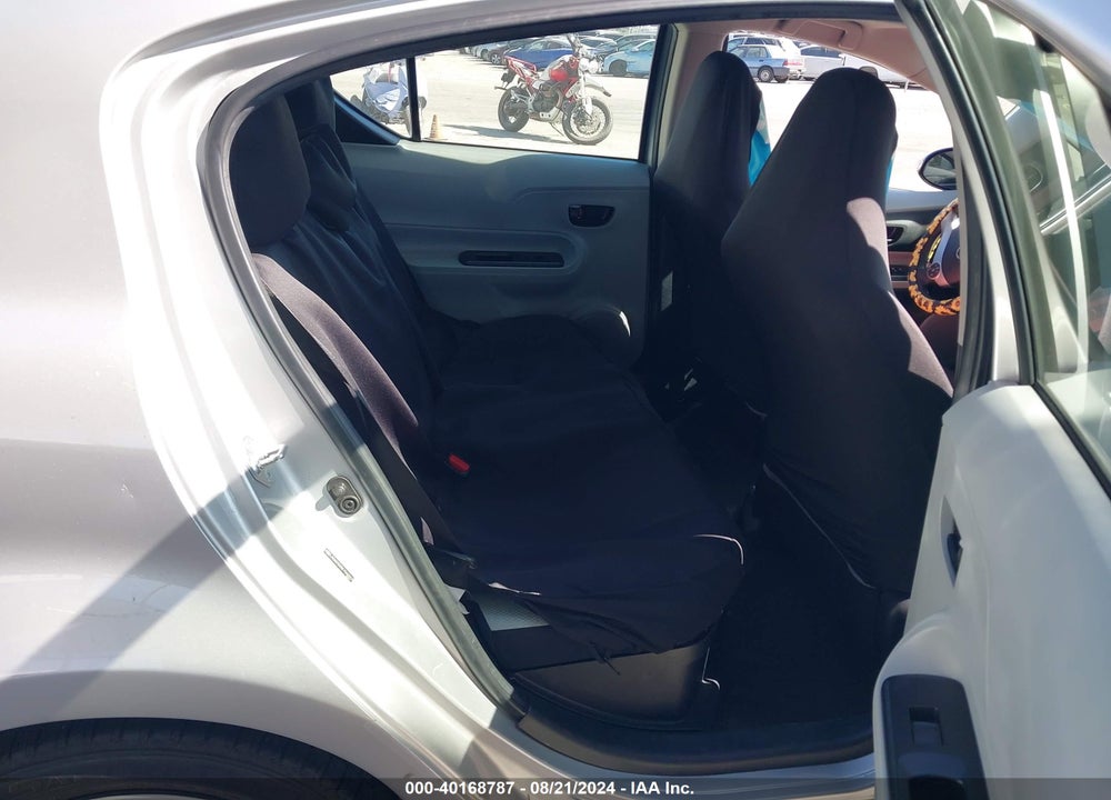 2014 TOYOTA PRIUS C ONE VIN: JTDKDTB35E1562015