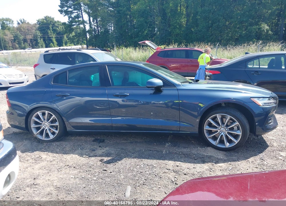 2021 VOLVO S60 T6 MOMENTUM VIN: 7JRA22TK8MG095350