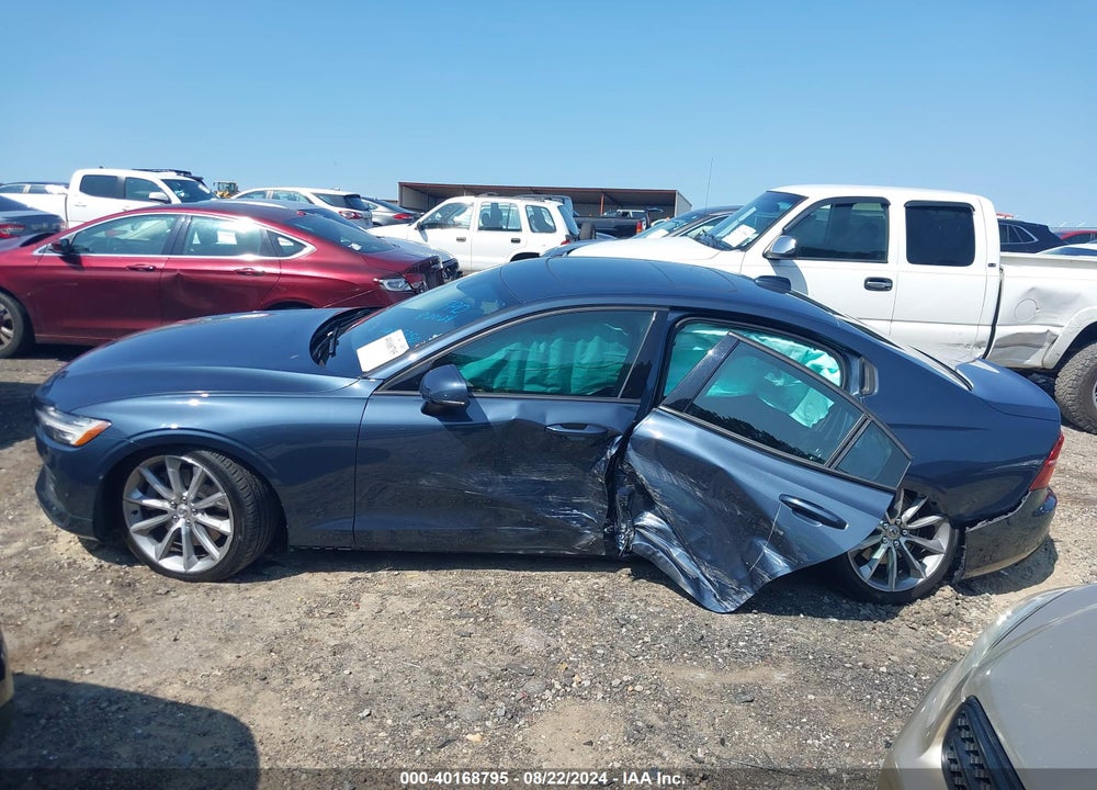 2021 VOLVO S60 T6 MOMENTUM VIN: 7JRA22TK8MG095350