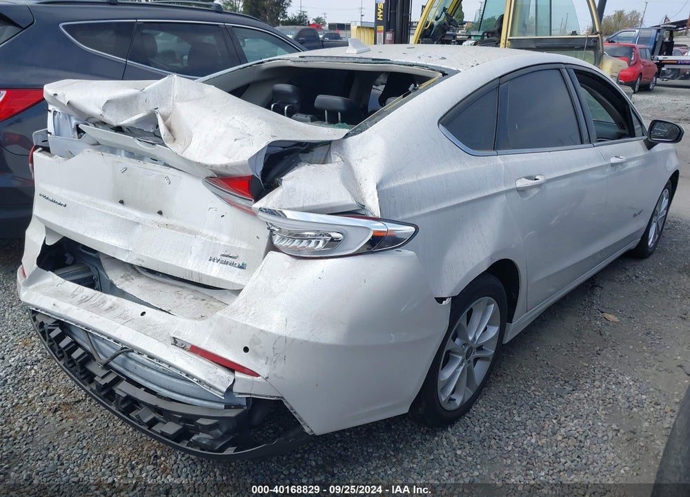 2019 FORD FUSION HYBRID SE VIN: 3FA6P0LUXKR199796
